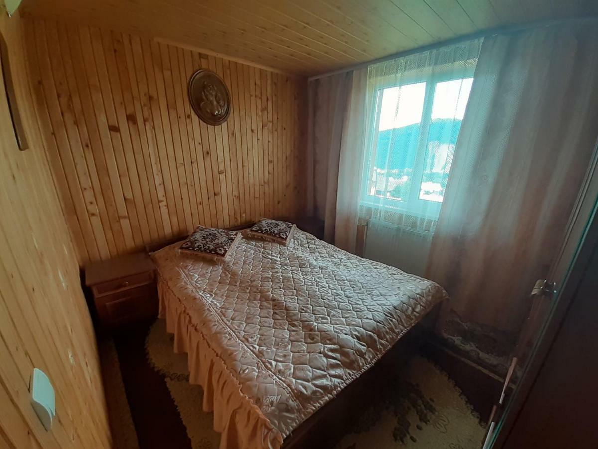 Kатруся Ξενοδοχείο Γιαρέμτσε Εξωτερικό φωτογραφία