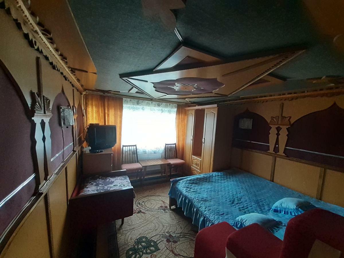 Kатруся Ξενοδοχείο Γιαρέμτσε Εξωτερικό φωτογραφία