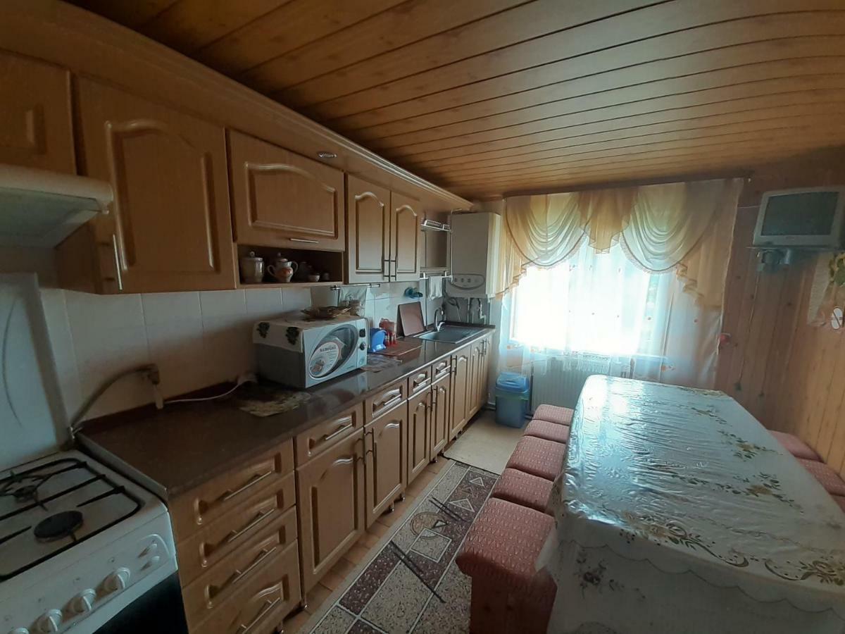 Kатруся Ξενοδοχείο Γιαρέμτσε Εξωτερικό φωτογραφία